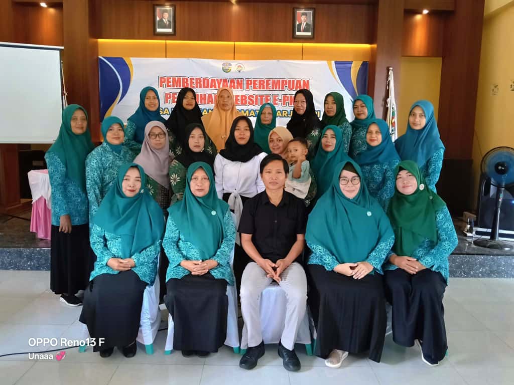 Pelatihan Aplikasi Berbasis Website e-PKK Desa Pagutan Tahun 2025